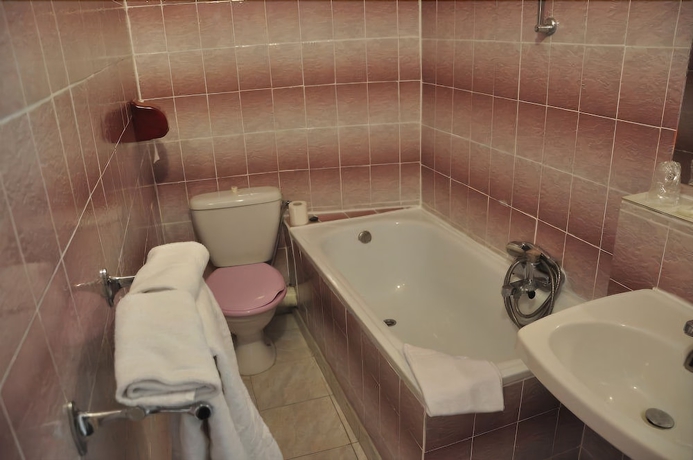 Imagen de la habitación del Hotel Moderne, Marsella. Foto 15