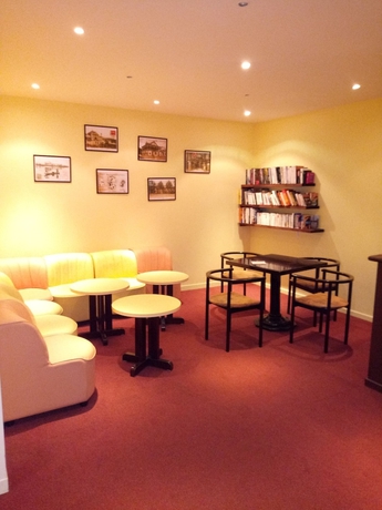 Imagen de la habitación del Hotel Moderne, VICHY. Foto 13