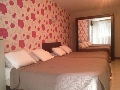 Imagen de la habitación del Hotel Moderne, Vire. Foto 3