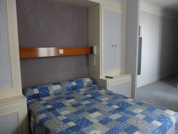 Imagen de la habitación del Hotel Moderniste. Foto 12