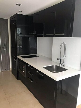 Imagen de la habitación del Hotel Modernized Condo 3pax Central Pattaya. Foto 20