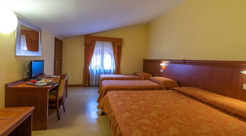 Imagen de la habitación del Hotel Moderno, Asis. Foto 4