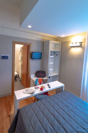 Imagen de la habitación del Hotel Moderno, Asis. Foto 8