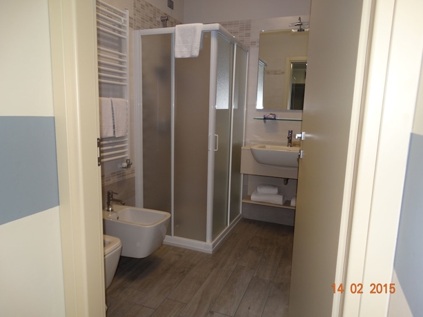 Imagen de la habitación del Hotel Moderno, Grumello del Monte. Foto 17