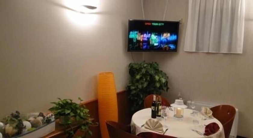 Imagen del bar/restaurante del Hotel Moderno, Grumello del Monte. Foto 3