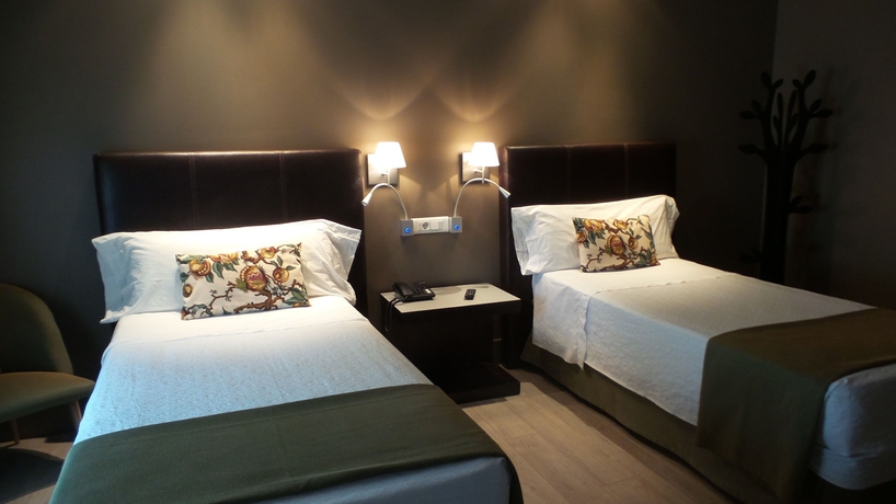 Imagen de la habitación del Hotel Moderno, Madrid. Foto 12