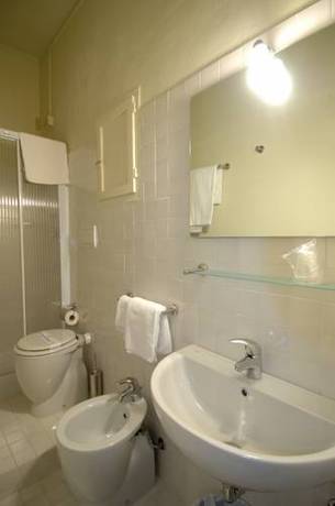 Imagen de la habitación del Hotel Moderno, Pisa. Foto 3
