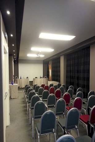 Imagen general del Hotel Moderno Roma. Foto 6