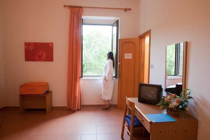 Imagen de la habitación del Hotel Moderno, Terme Luigiane. Foto 3