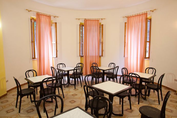 Imagen del bar/restaurante del Hotel Moderno, Terme Luigiane. Foto 2