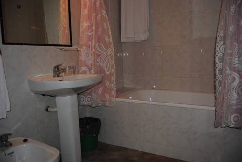 Imagen de la habitación del Hotel Modesto. Foto 5
