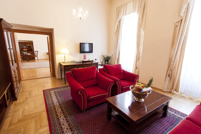 Imagen de los interiores del Hotel Modrá Růže. Foto 11