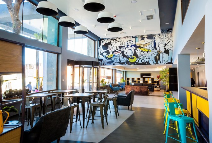 Imagen del bar/restaurante del Hotel Modular Express Calama. Foto 3