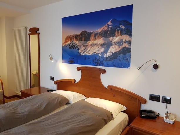 Imagen de la habitación del Hotel Moena. Foto 7