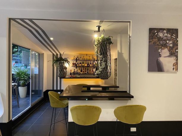 Imagen de la habitación del Hotel Moet Medellin. Foto 13