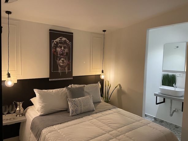 Imagen de la habitación del Hotel Moet Medellin. Foto 15