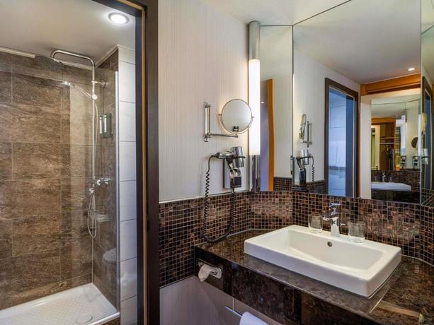 Imagen de la habitación del Hotel Moevenpick Nuernberg Airport. Foto 9
