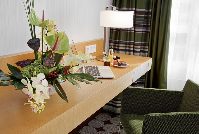 Imagen de la habitación del Hotel Moevenpick Nuernberg Airport. Foto 12