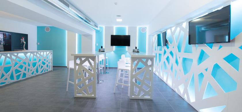 Imagen del bar/restaurante del Hotel Mogan Princess and Beach Club. Foto 8