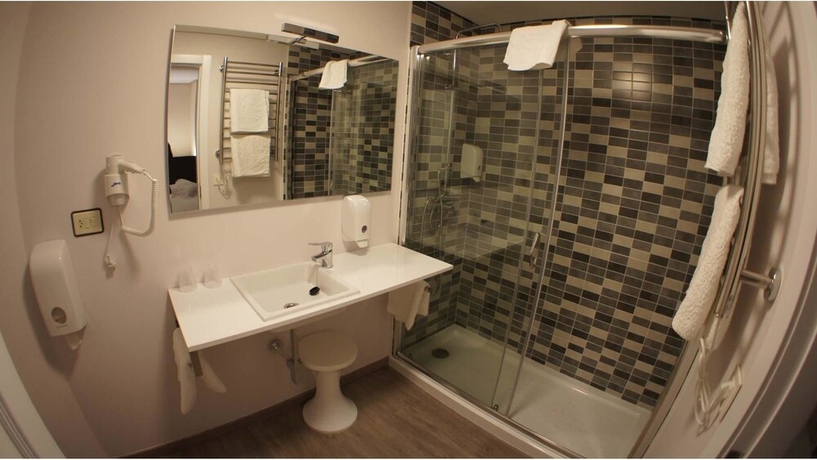 Imagen de la habitación del Hotel Mogay. Foto 9