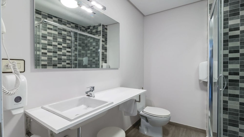 Imagen de la habitación del Hotel Mogay. Foto 10