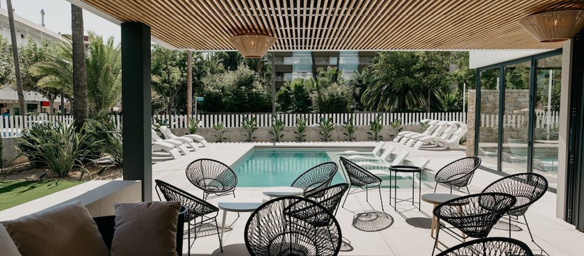 Imagen del bar/restaurante del Hotel Mònica Boutique. Foto 3