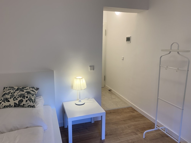 Imagen de la habitación del Hotel Moguntia. Foto 14