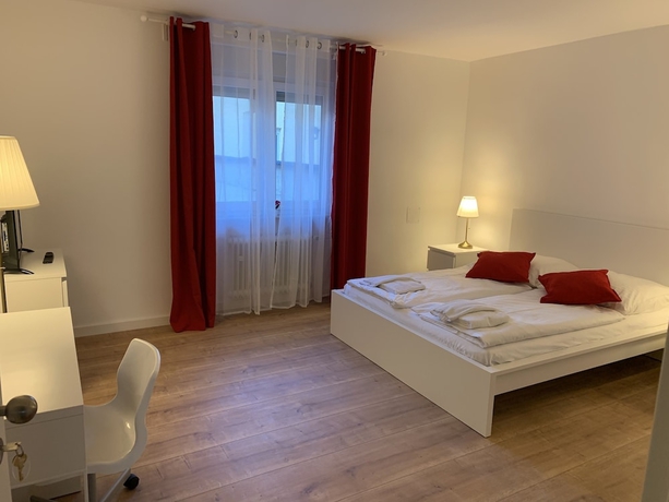 Imagen de la habitación del Hotel Moguntia. Foto 15