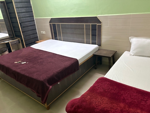 Imagen de la habitación del Hotel Mohan. Foto 6