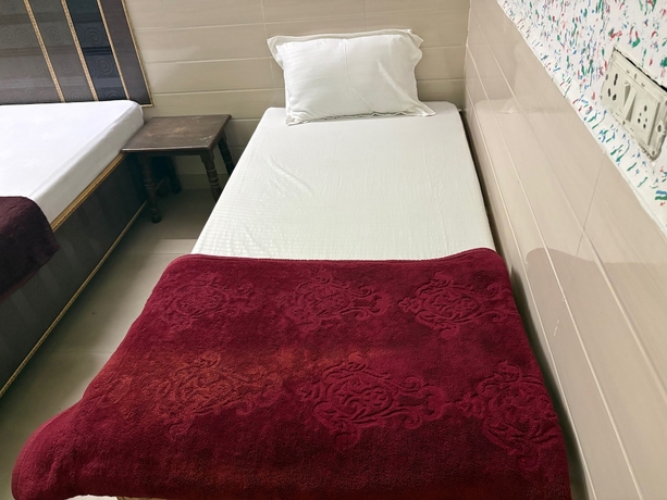 Imagen de la habitación del Hotel Mohan. Foto 10