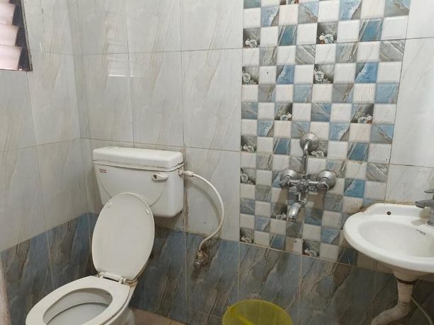 Imagen de la habitación del Hotel Mohapatra Guest House. Foto 9
