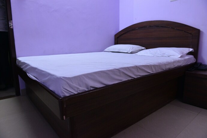Imagen de la habitación del Hotel Mohit Palace. Foto 18