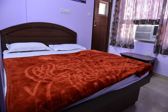 Imagen de la habitación del Hotel Mohit Palace. Foto 25
