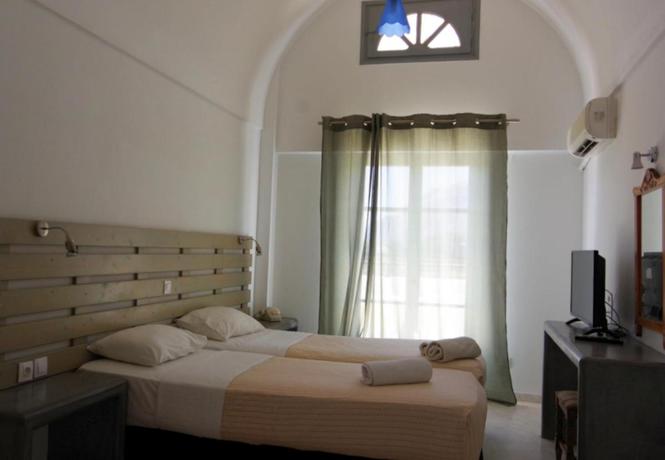 Imagen general del Hotel Mohitero, Kamari. Foto 2