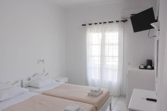 Imagen general del Hotel Mohitero, Kamari. Foto 7