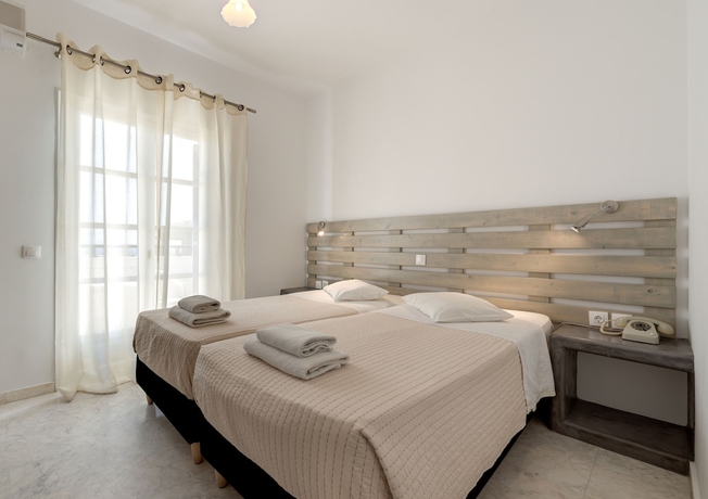 Imagen de la habitación del Hotel Mohitero, Kamari. Foto 9