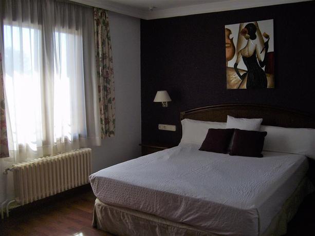 Imagen de la habitación del Hotel Moixeró. Foto 3