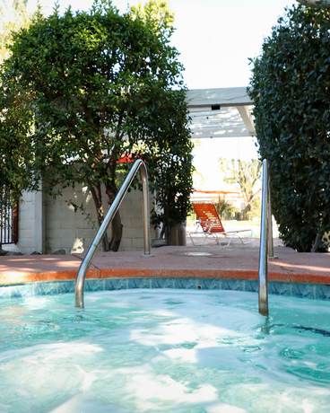 Imagen de la piscina del Hotel Mojave Resort. Foto 20