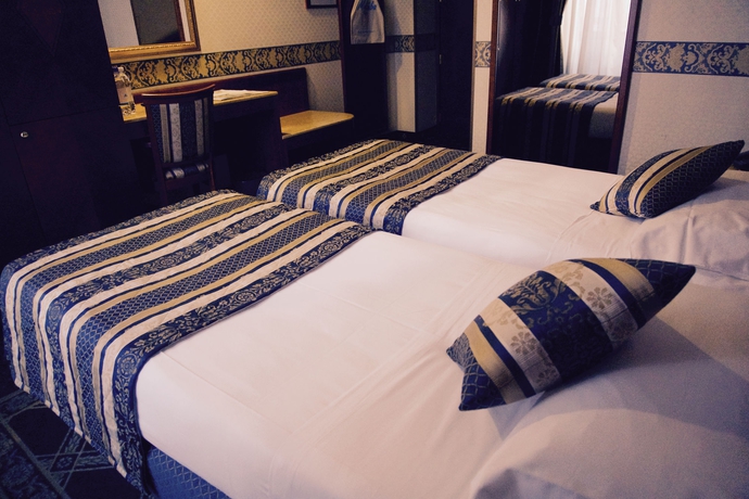 Imagen de la habitación del Hotel Mokinba Hotels Baviera. Foto 5