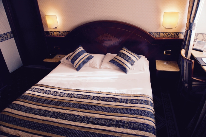 Imagen de la habitación del Hotel Mokinba Hotels Baviera. Foto 10