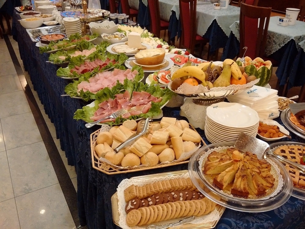 Imagen del bar/restaurante del Hotel Mokinba Hotels King. Foto 7