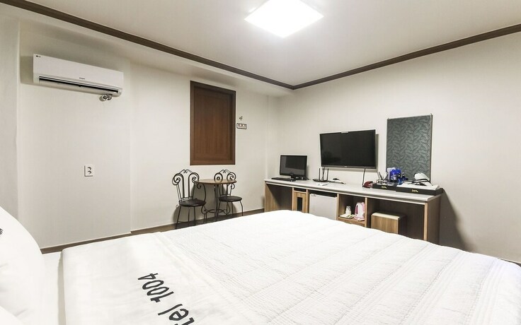 Imagen de la habitación del Hotel Mokpo 1004. Foto 20