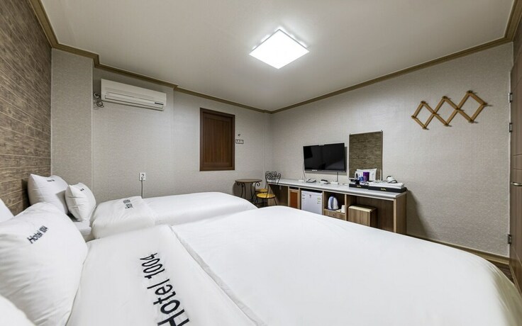 Imagen de la habitación del Hotel Mokpo 1004. Foto 28