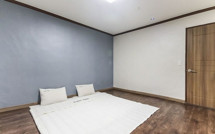 Imagen de la habitación del Hotel Mokpo 1004. Foto 31