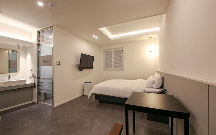 Imagen de la habitación del Hotel Mokpo Gabom. Foto 16