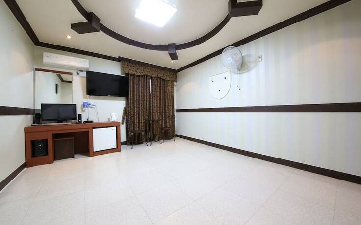 Imagen de la habitación del Hotel Mokpo Haevichi. Foto 21