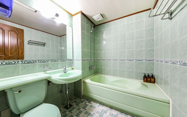 Imagen de la habitación del Hotel Mokpo Haevichi. Foto 25