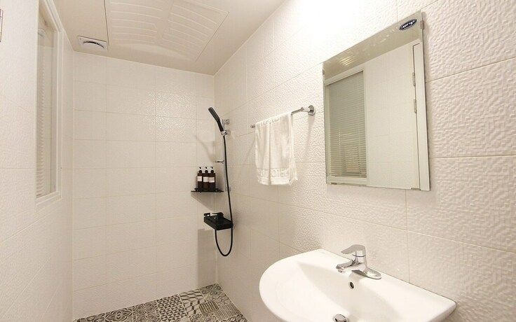 Imagen de la habitación del Hotel Mokpo Haru. Foto 33