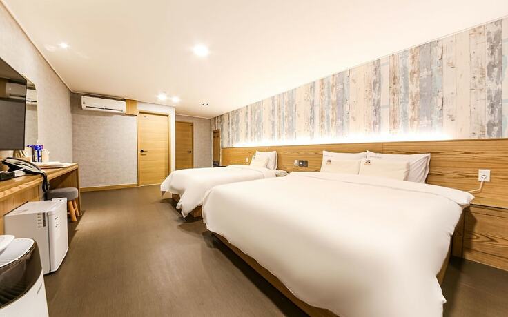 Imagen de la habitación del Hotel Mokpo Kaiser. Foto 16