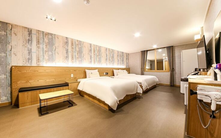 Imagen de la habitación del Hotel Mokpo Kaiser. Foto 20